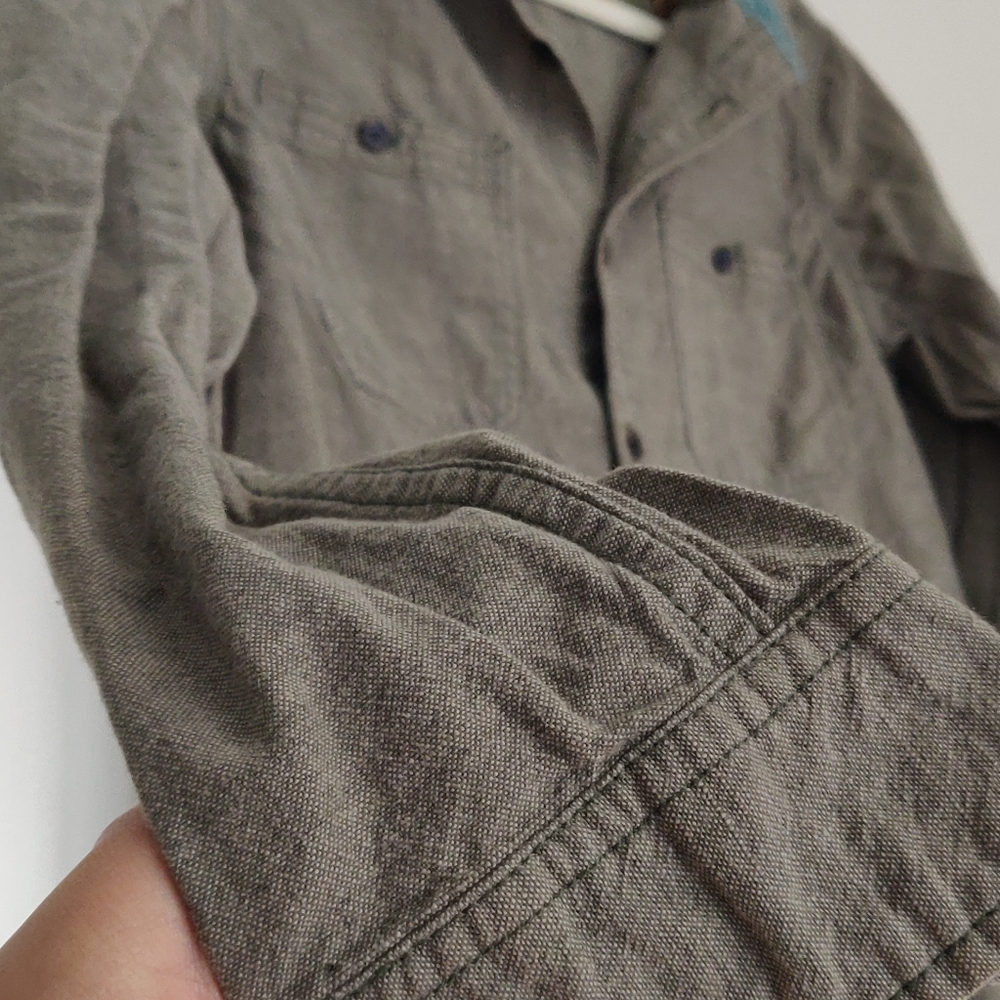 MODERN AMUSEMENT Button Down | S - Picture 4 of 11